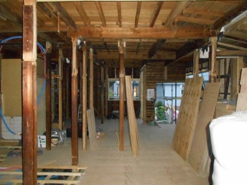 建設　建築　注文住宅　壁　施工　現場　通気性　家　戸建て　注文住宅　天然素材　材木　無垢材