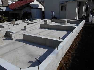 藤沢市の注文住宅　シームレス構造の家【H様邸】基礎工事