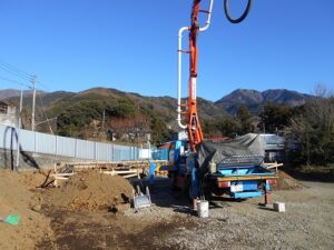 秦野市　注文住宅　基礎