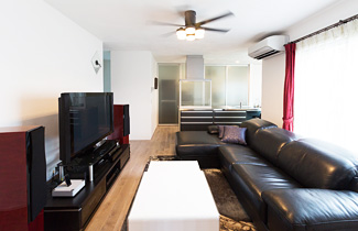 秦野市・注文住宅実例　イタリア伊達男がコンセプトの二世帯住宅の家