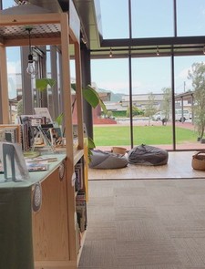 座りたくなる椅子(1)