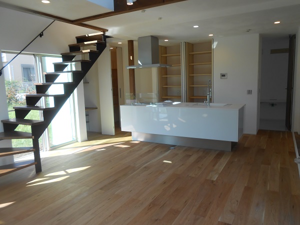 大磯町・注文住宅実例　高気密高断熱で実現した全てオープンで広いＬＤＫの家
