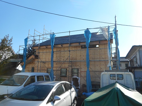 横浜市の注文住宅　クールーフ屋根の家【U様邸】大工工事