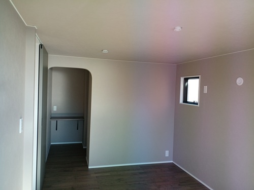 秦野市の注文住宅　純木造ビルから生まれたAQダイナミック構法 ZEHの家【T様邸】仕上工事