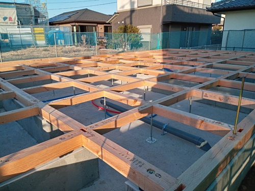 平塚市の注文住宅　ZEHだから大空間でも気にならないモダンスタイルの家【H様邸】大工工事