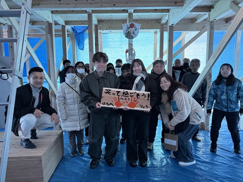 平塚市の注文住宅　ZEHだから大空間でも気にならないモダンスタイルの家【H様邸】祝上棟式