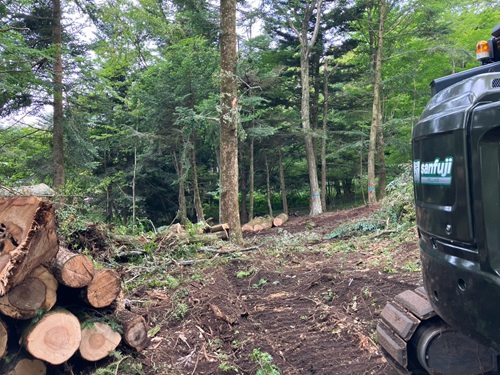 静岡･小山町の注文住宅　ドッグラン併設で友人も集う1.5階建ての家【I様邸】整地工事